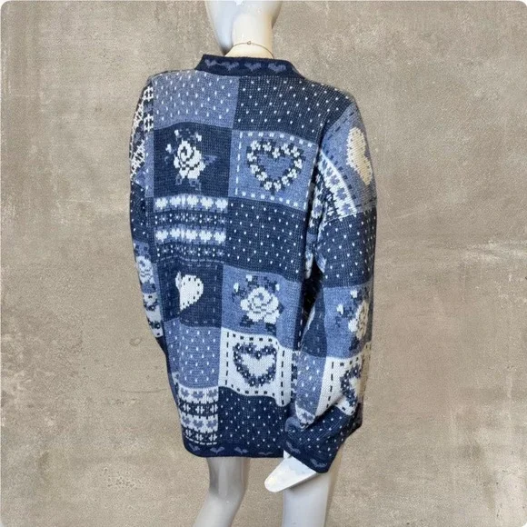 Vintage 90s Pirate Eyes Blue Patchwork Heart Knit Sweater Oversized Made in USA - Picture 4 of 8